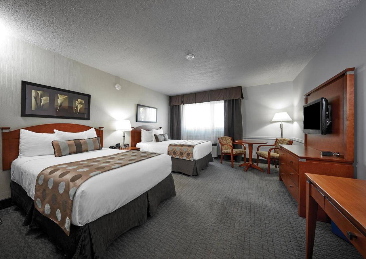 Quality Inn Rouyn-Noranda Экстерьер фото
