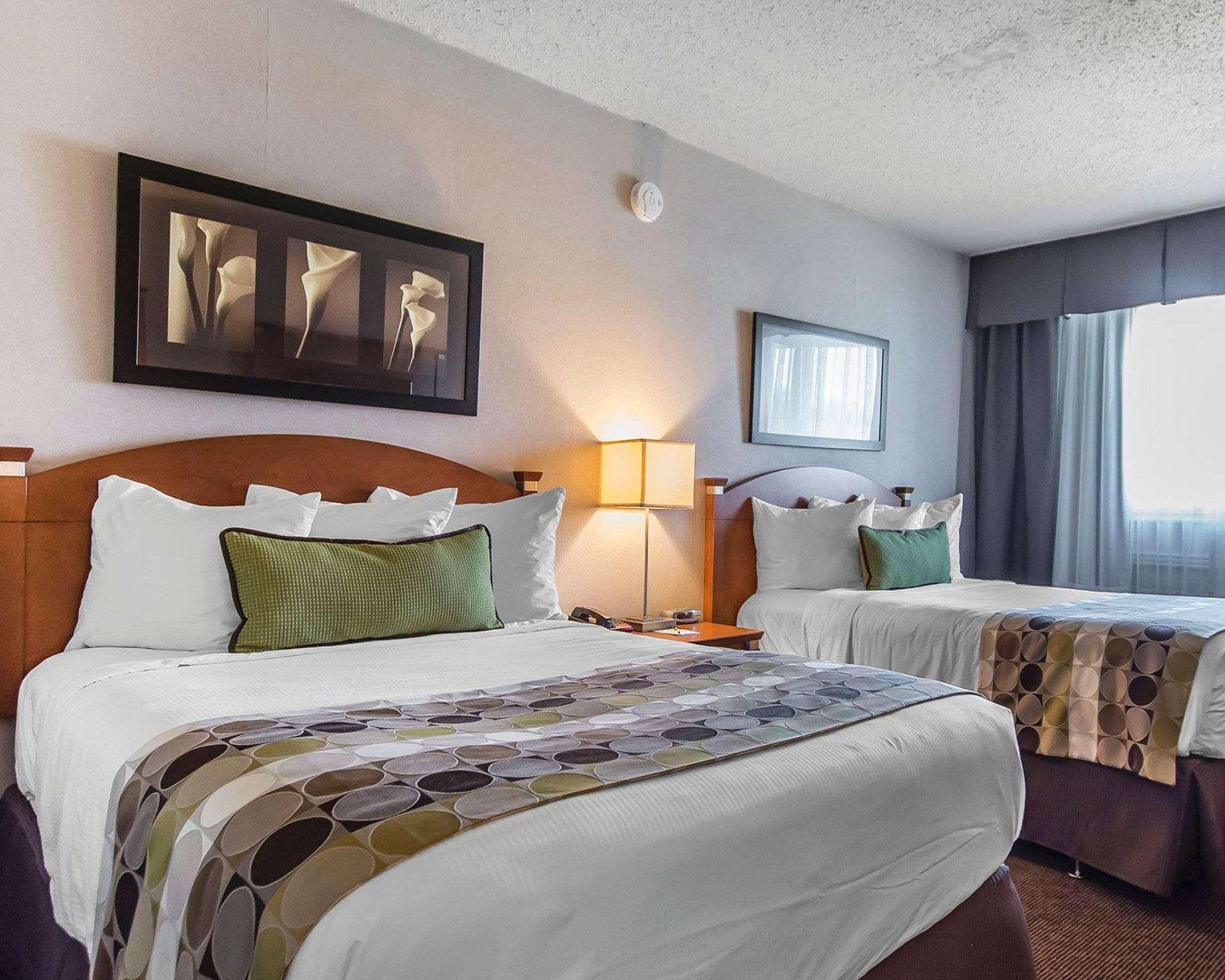 Quality Inn Rouyn-Noranda Экстерьер фото