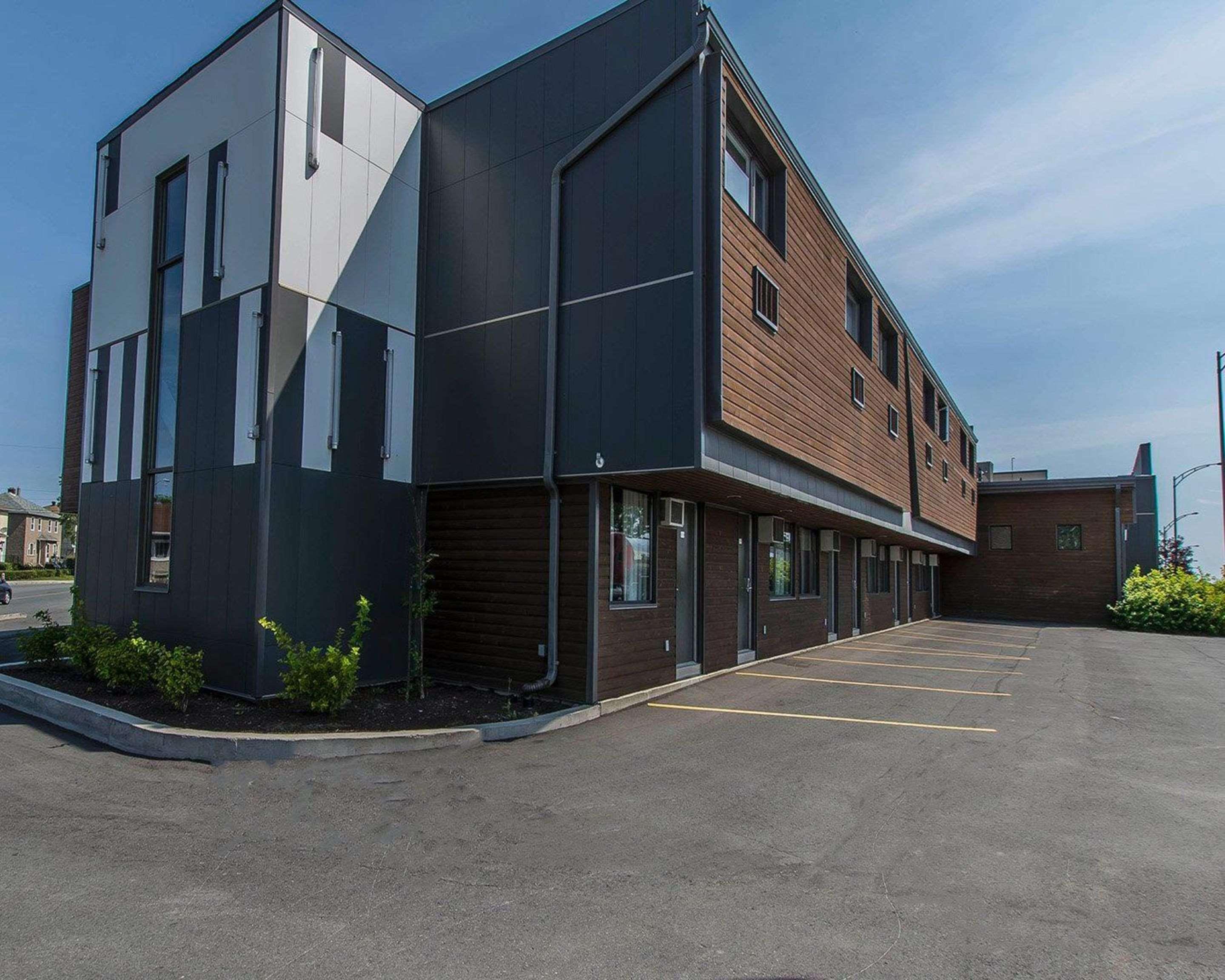 Quality Inn Rouyn-Noranda Экстерьер фото