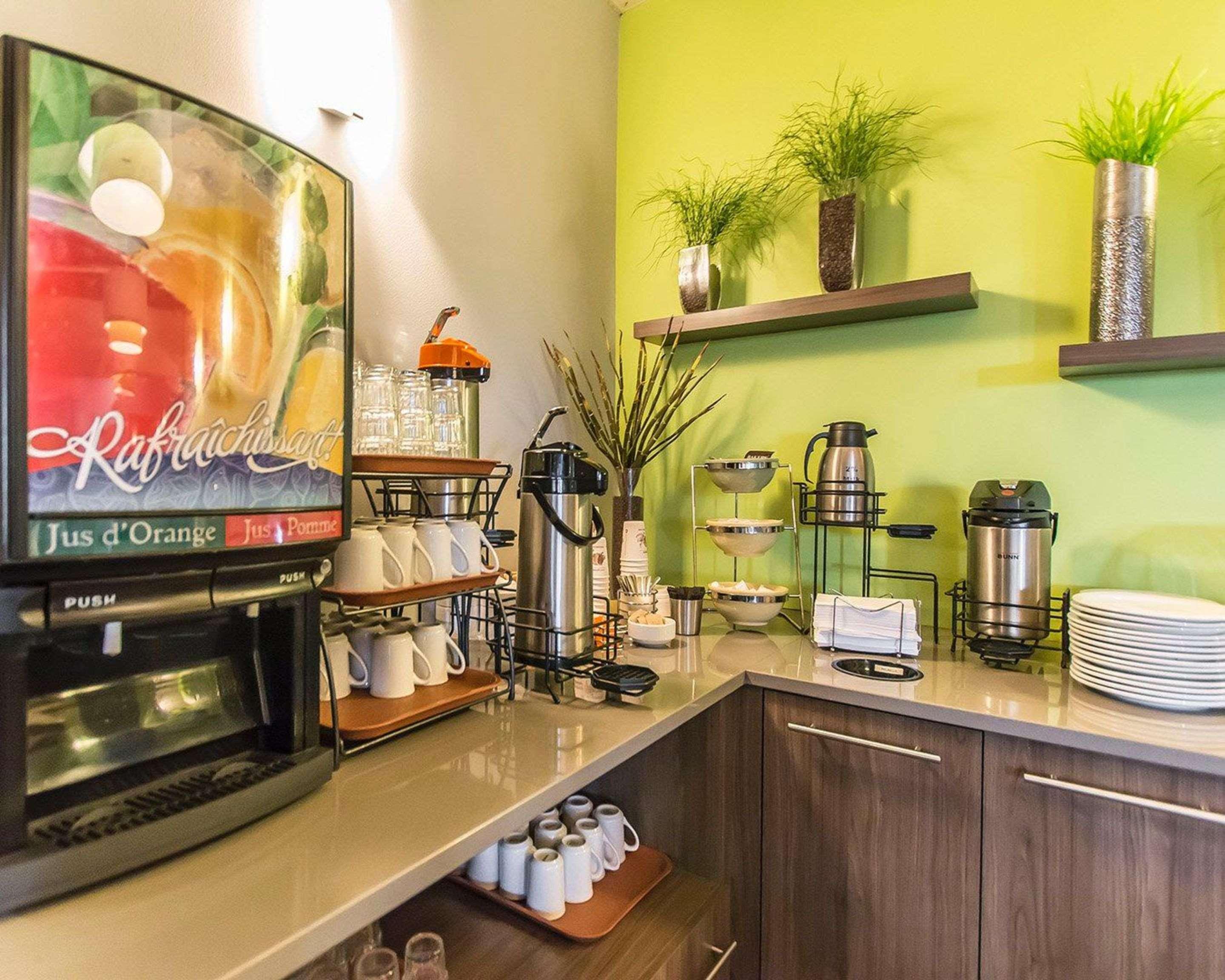 Quality Inn Rouyn-Noranda Экстерьер фото