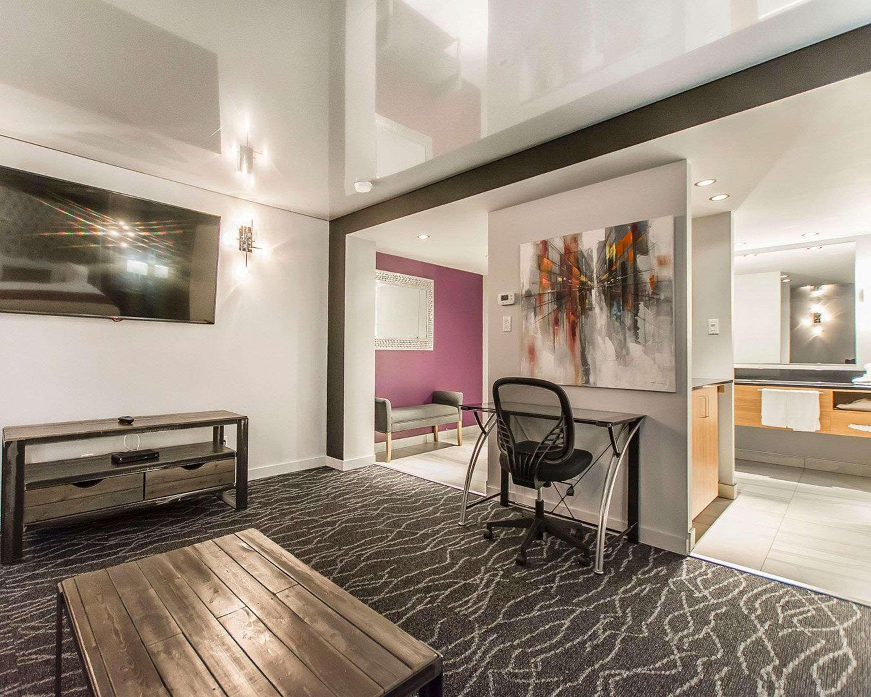 Quality Inn Rouyn-Noranda Экстерьер фото