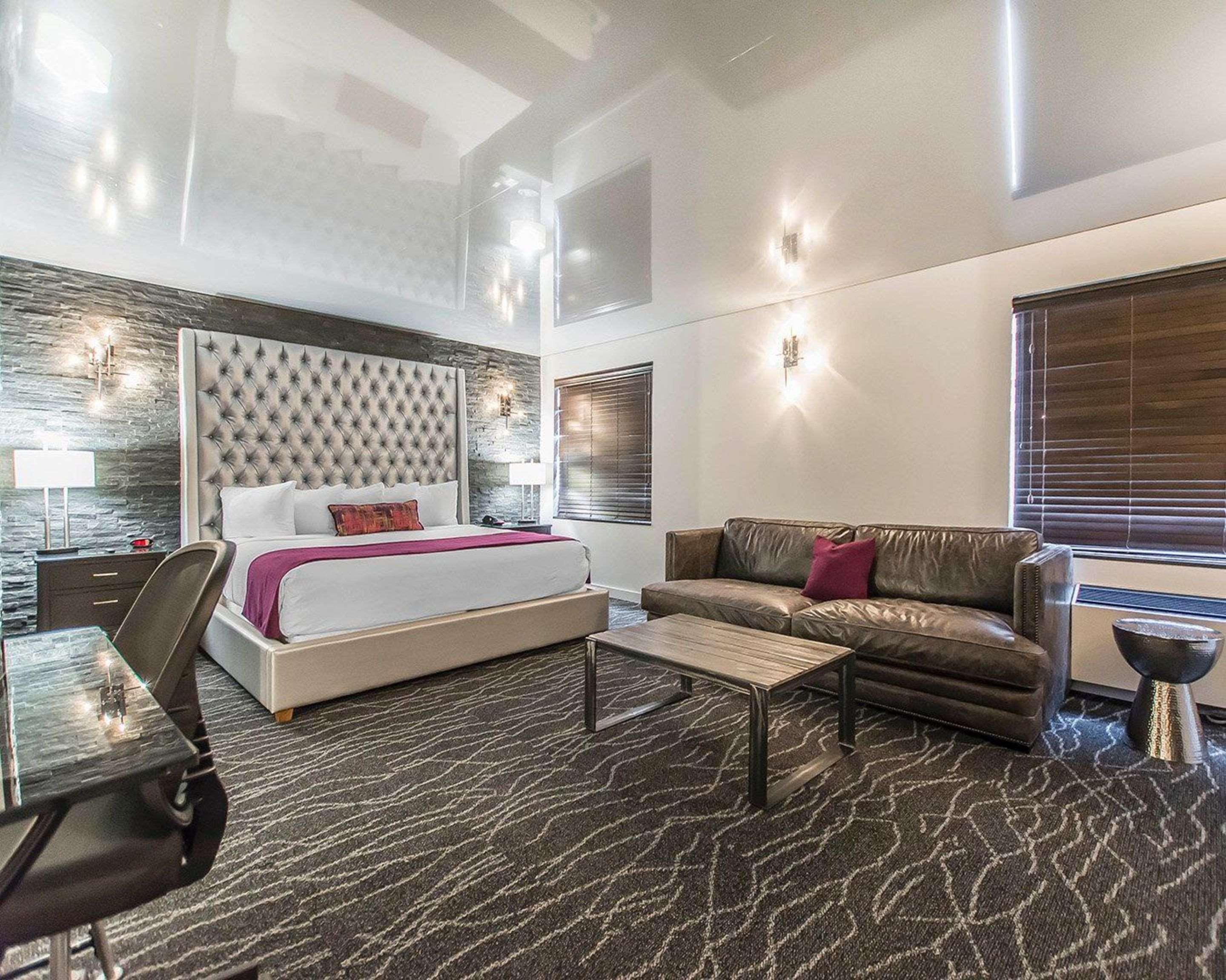 Quality Inn Rouyn-Noranda Экстерьер фото