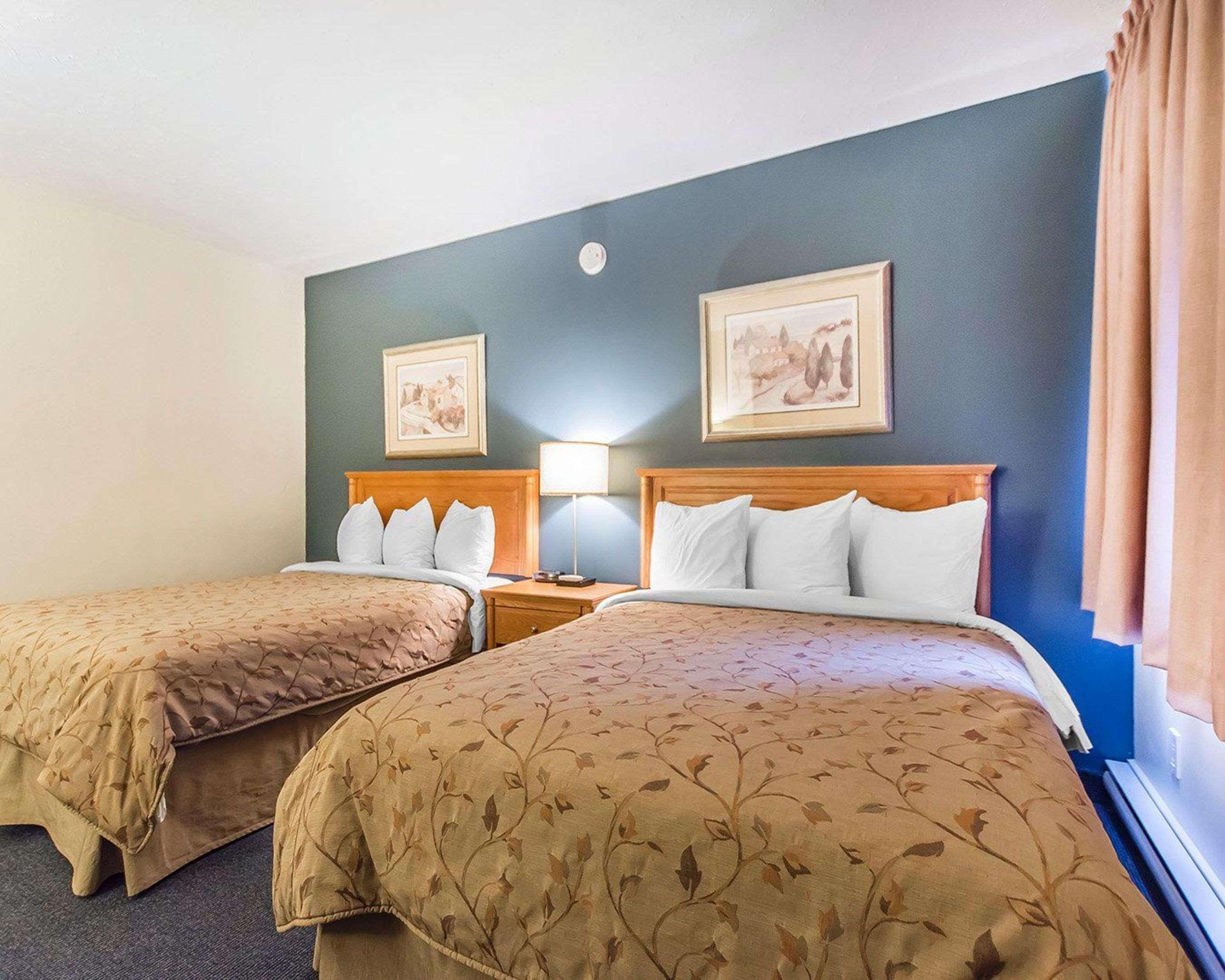 Quality Inn Rouyn-Noranda Экстерьер фото