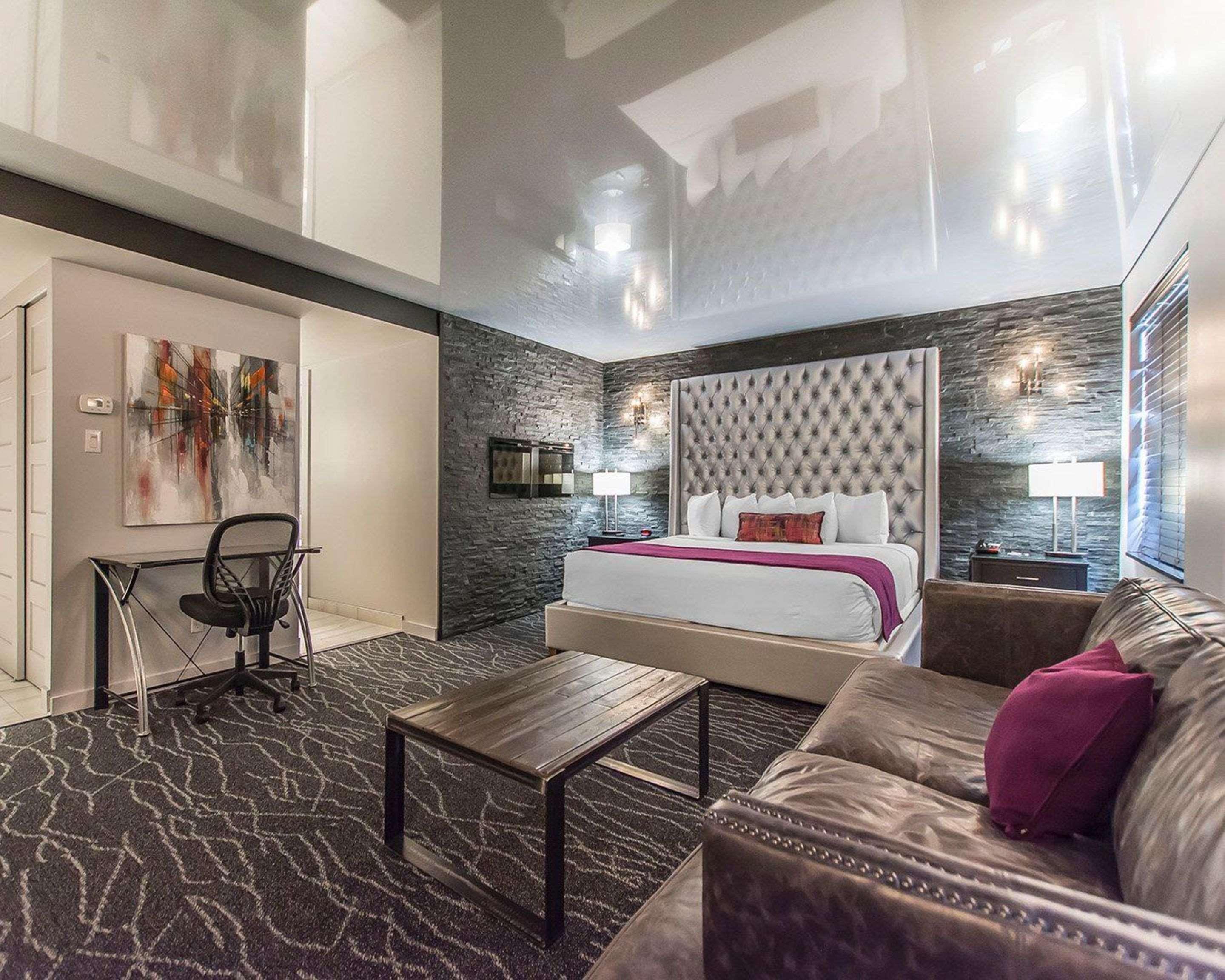Quality Inn Rouyn-Noranda Экстерьер фото