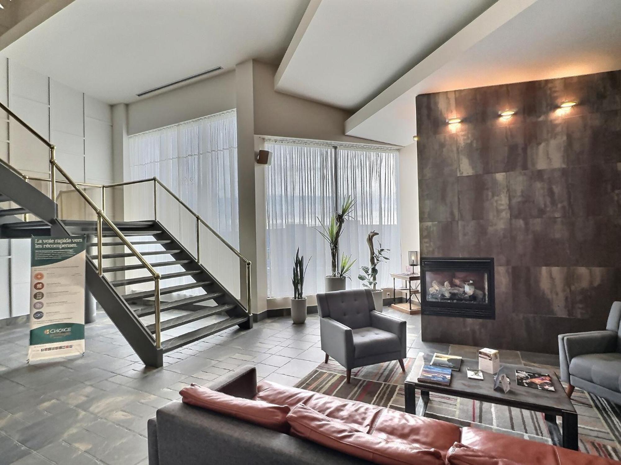 Quality Inn Rouyn-Noranda Экстерьер фото