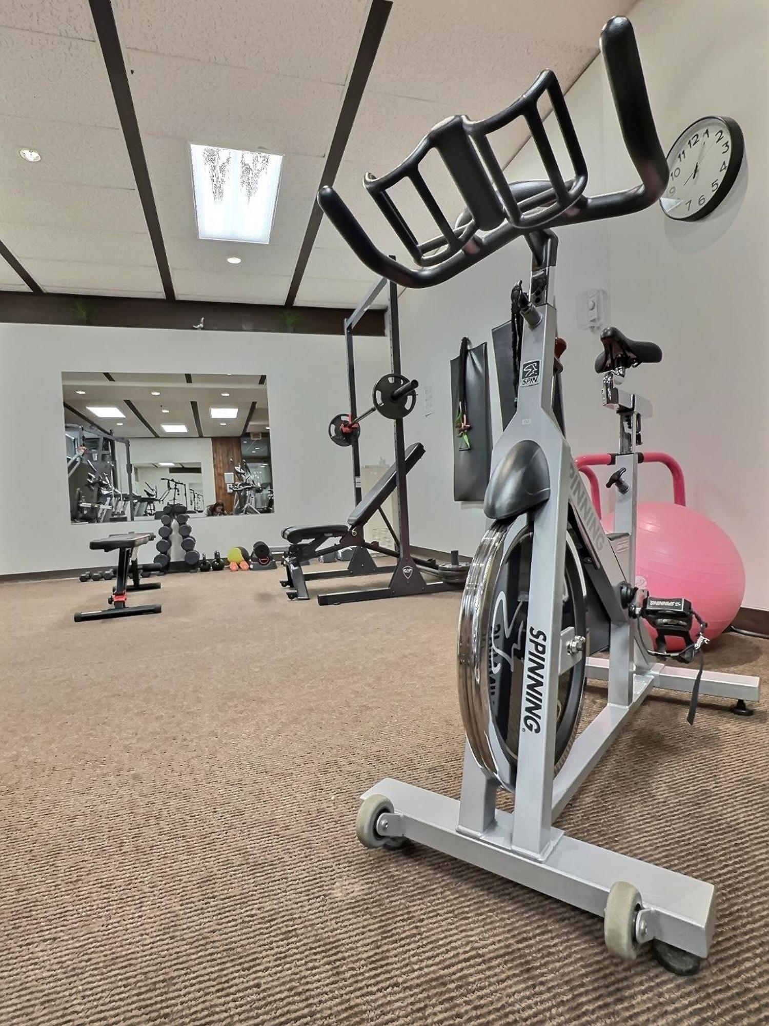 Quality Inn Rouyn-Noranda Экстерьер фото