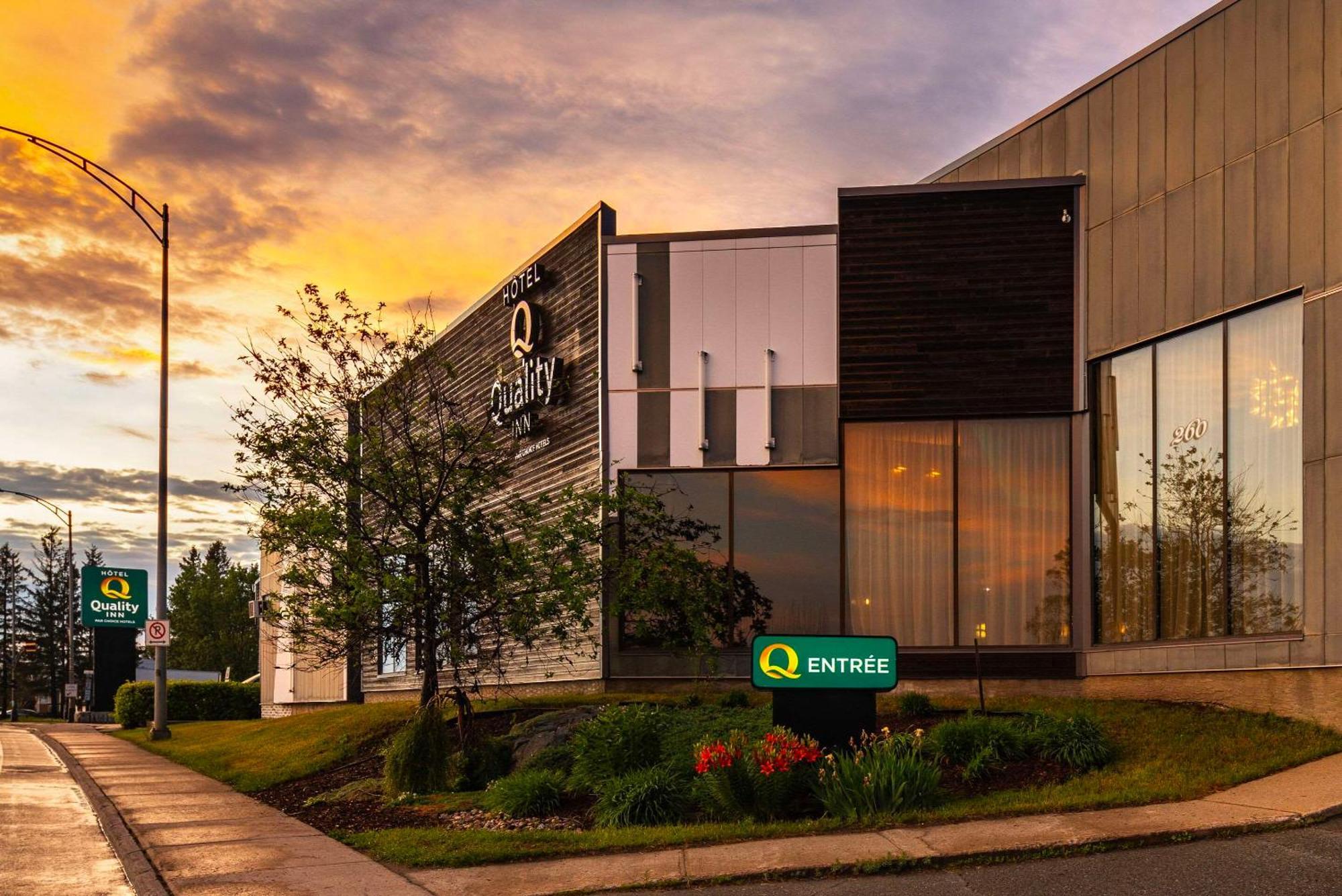 Quality Inn Rouyn-Noranda Экстерьер фото