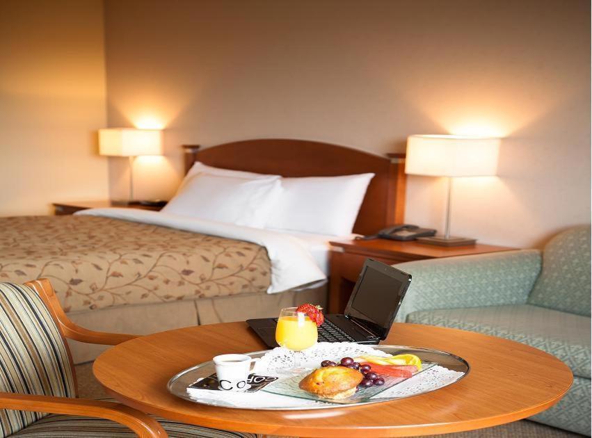 Quality Inn Rouyn-Noranda Экстерьер фото